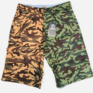 UNYFORME SHORTS CLOVER CAMO SHORTS SIZE 30 "NWT"